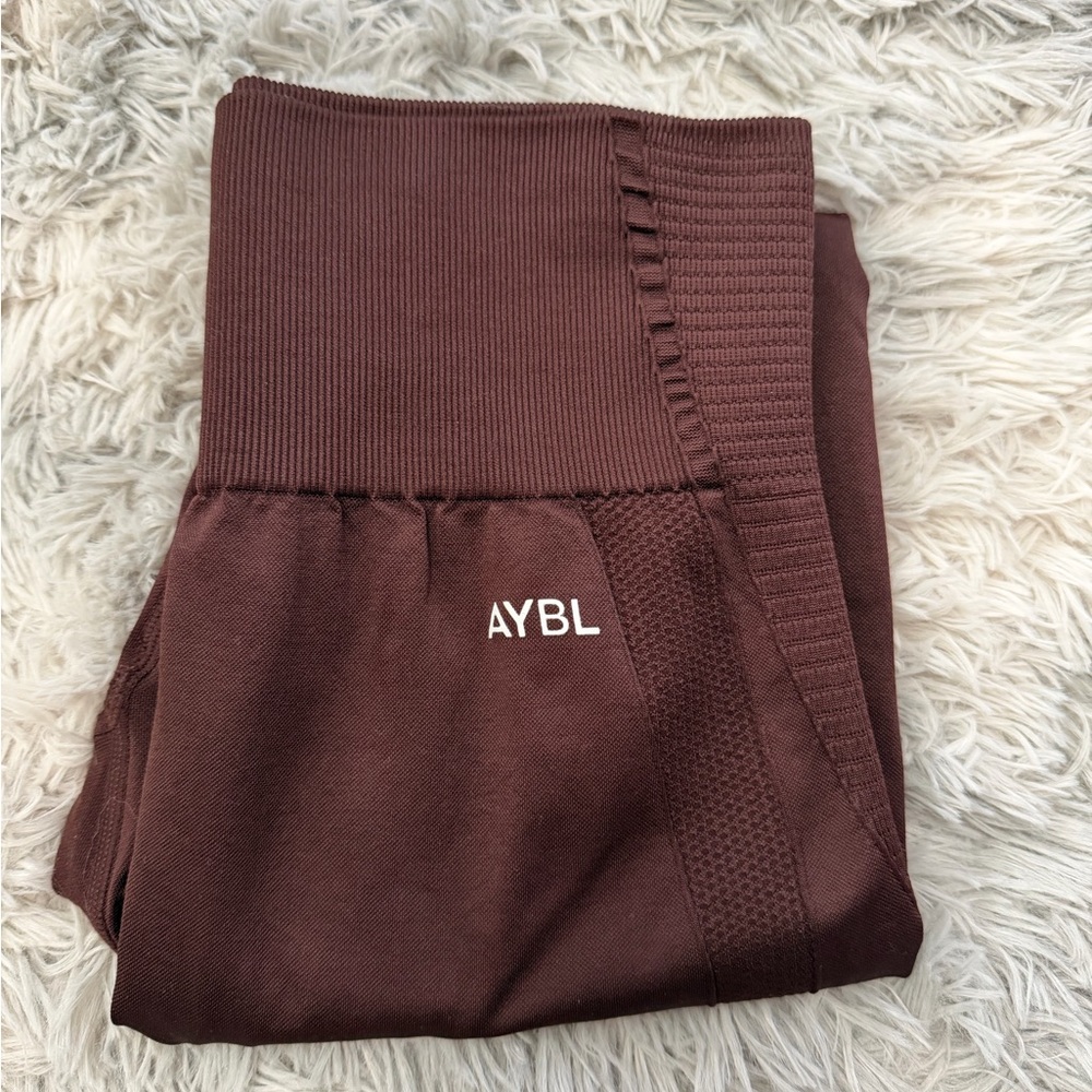 AYBL High-Waist Leggings in Deep Brown